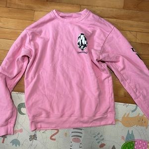 pink sweatshirt